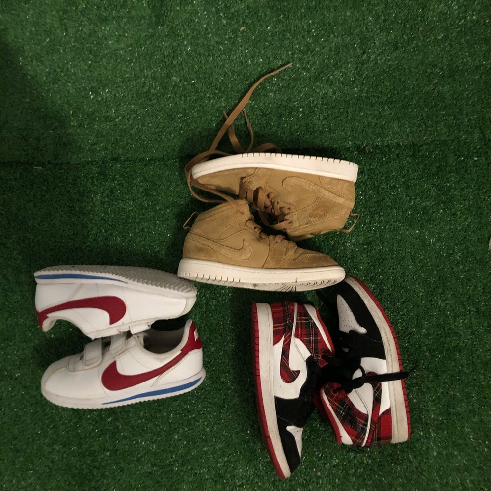 3 Nike sneakers for Kids size 12c